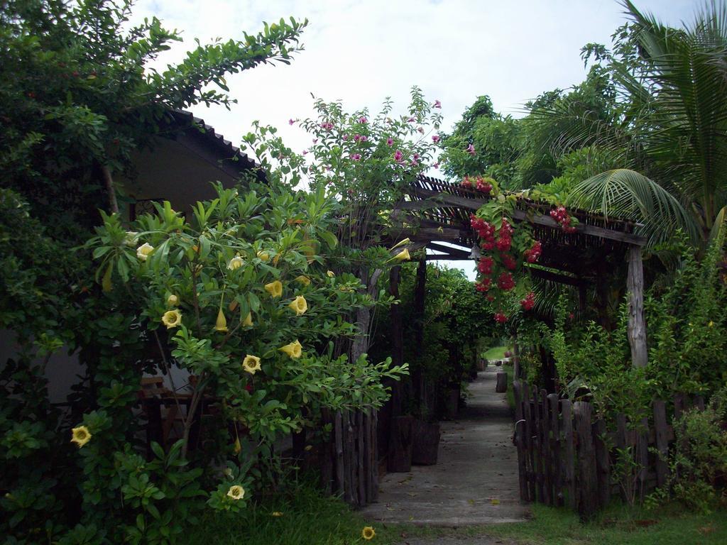 Sanita Cottage Chom Bung Exterior photo